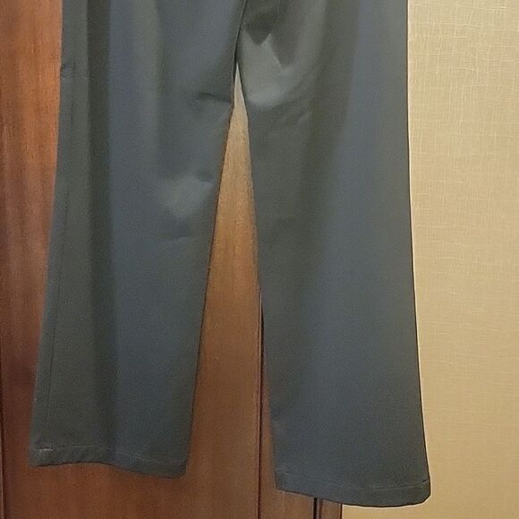 St. John Sport Straight Leg Pants - Picture 7 of 16